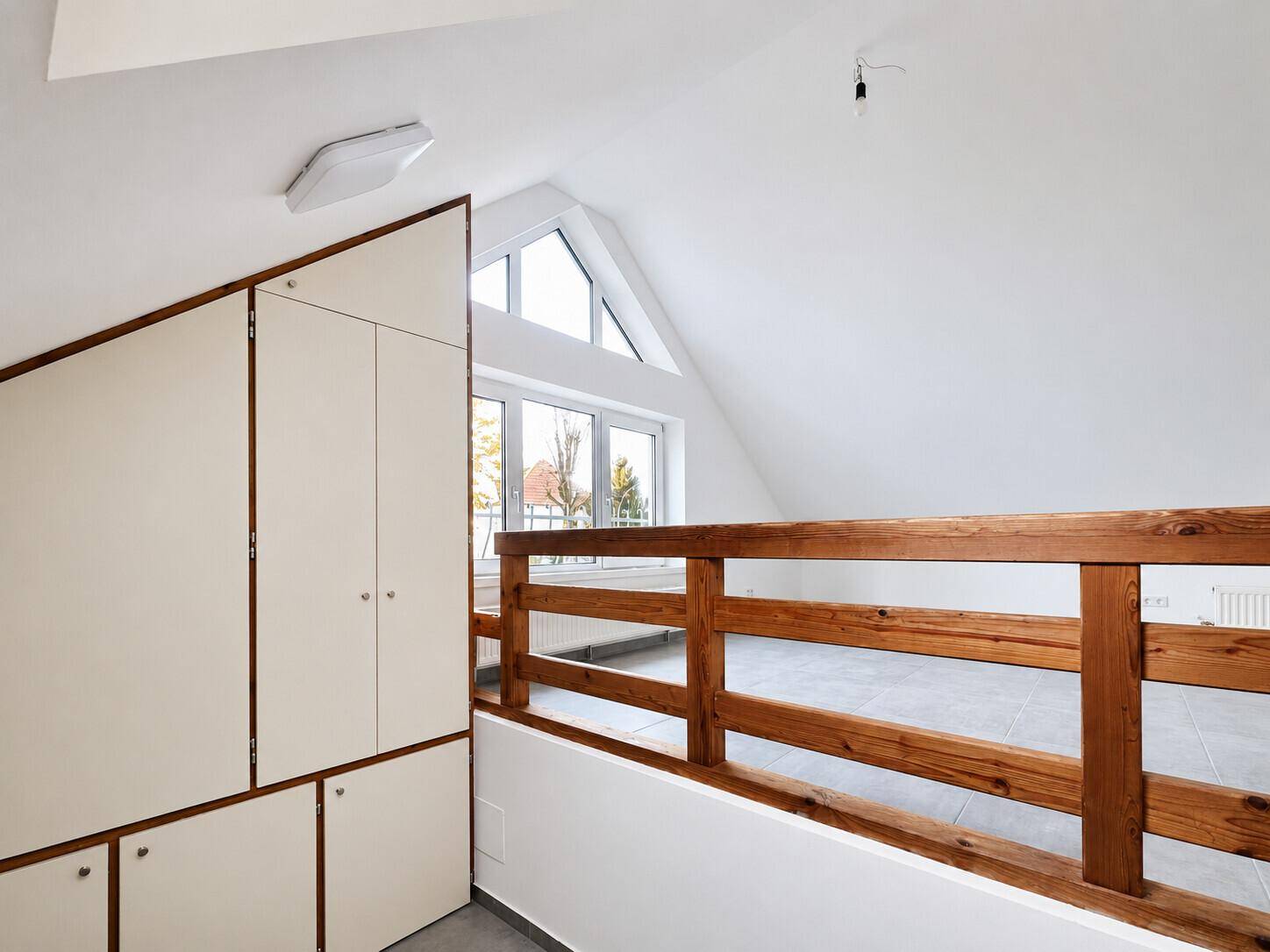 Charmantes Dachgeschoss-Schnäppchen in Steyr: 3 Zimmer auf großzügigen 102 m² – pohled 5