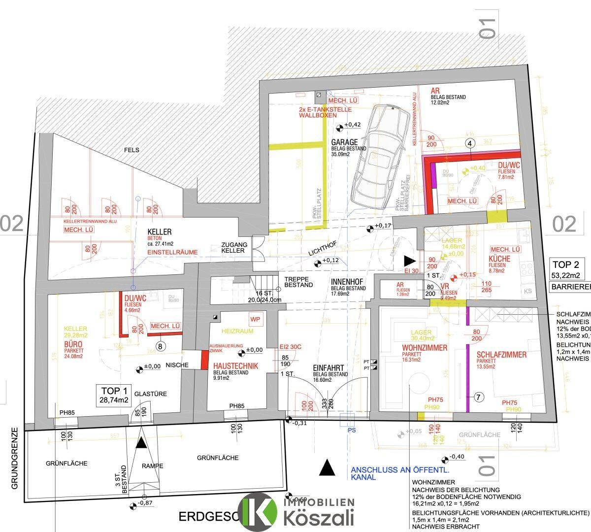 Grundriss des Erdgeschosses mit Garage, Keller und Wohnbereichen, inklusive E-Tankstelle.