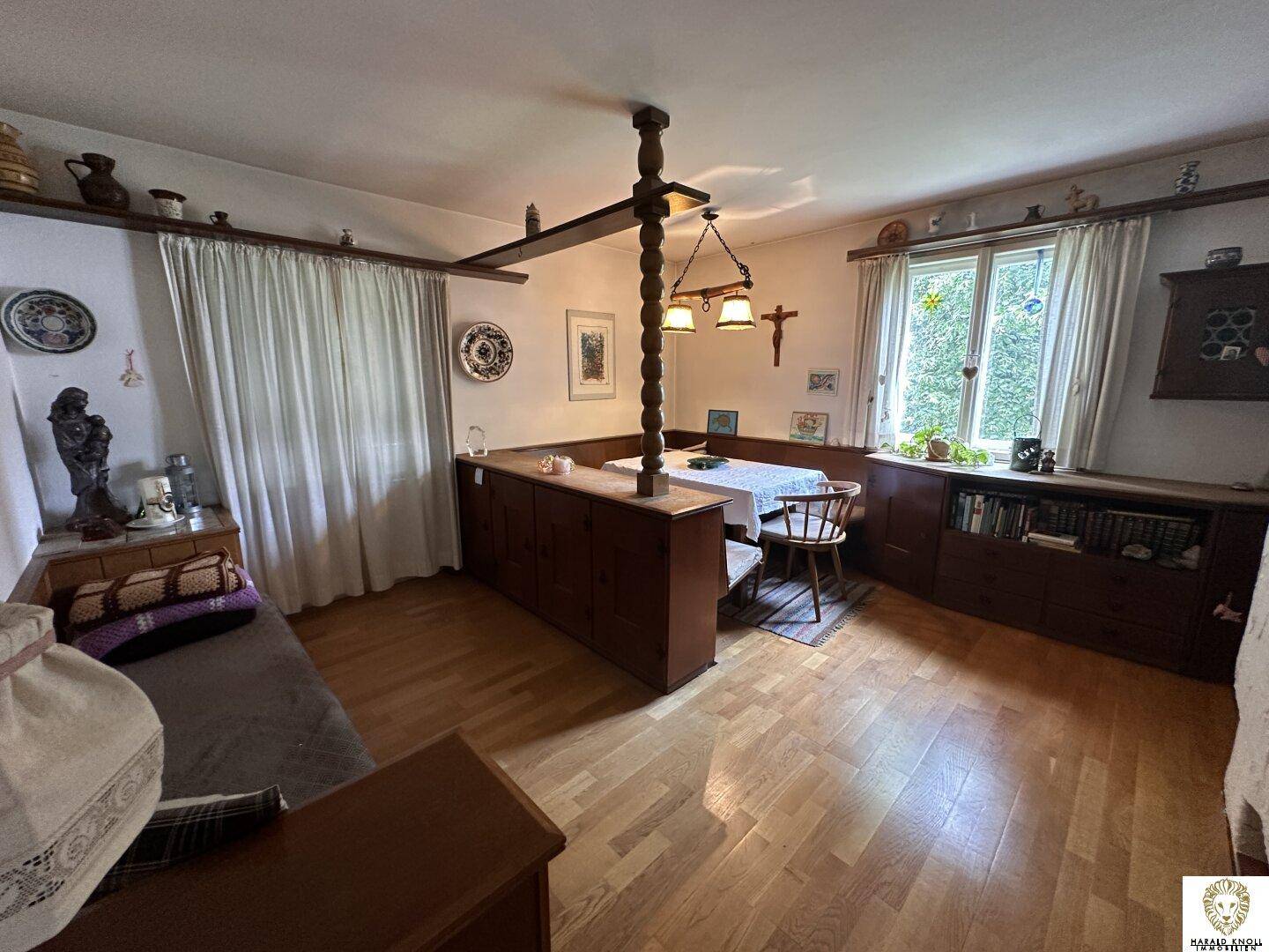 Charmantes Einfamilienhaus mit großem Grundstück und Entwicklungspotenzial in Fritzens - Mehr