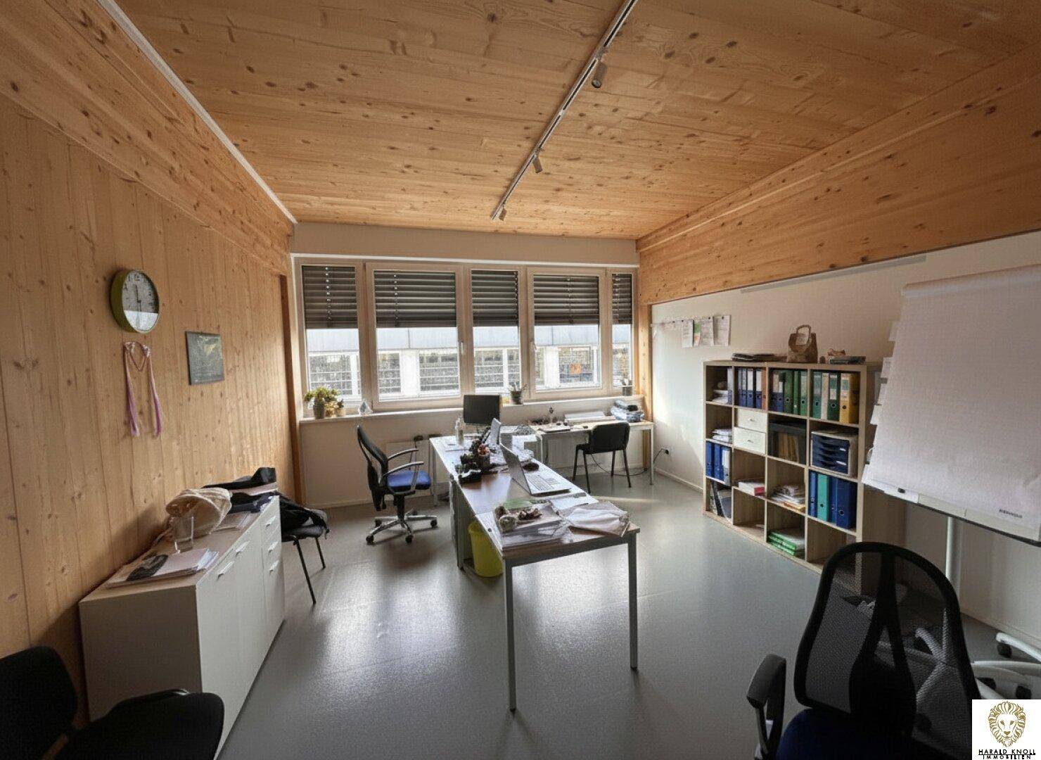 Großzügige Bürofläche in Toplage von Schwaz - View 5