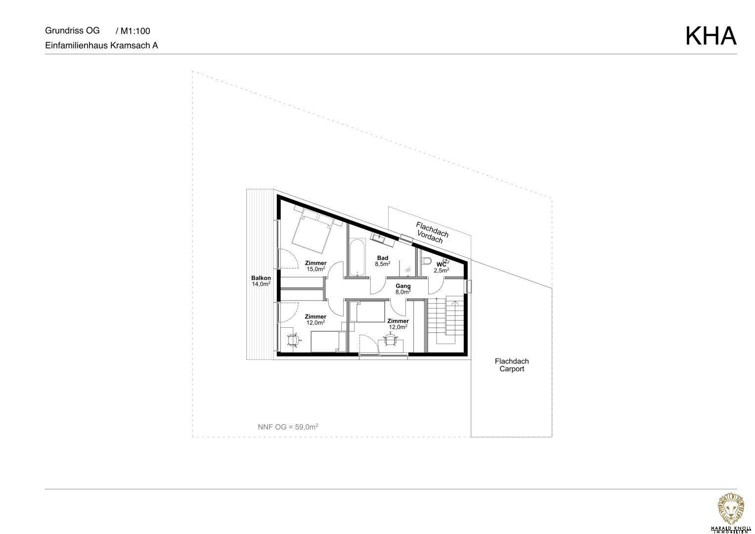 Grundriss des Obergeschosses mit drei Zimmern, Bad, WC und Zugang zu einem Balkon.