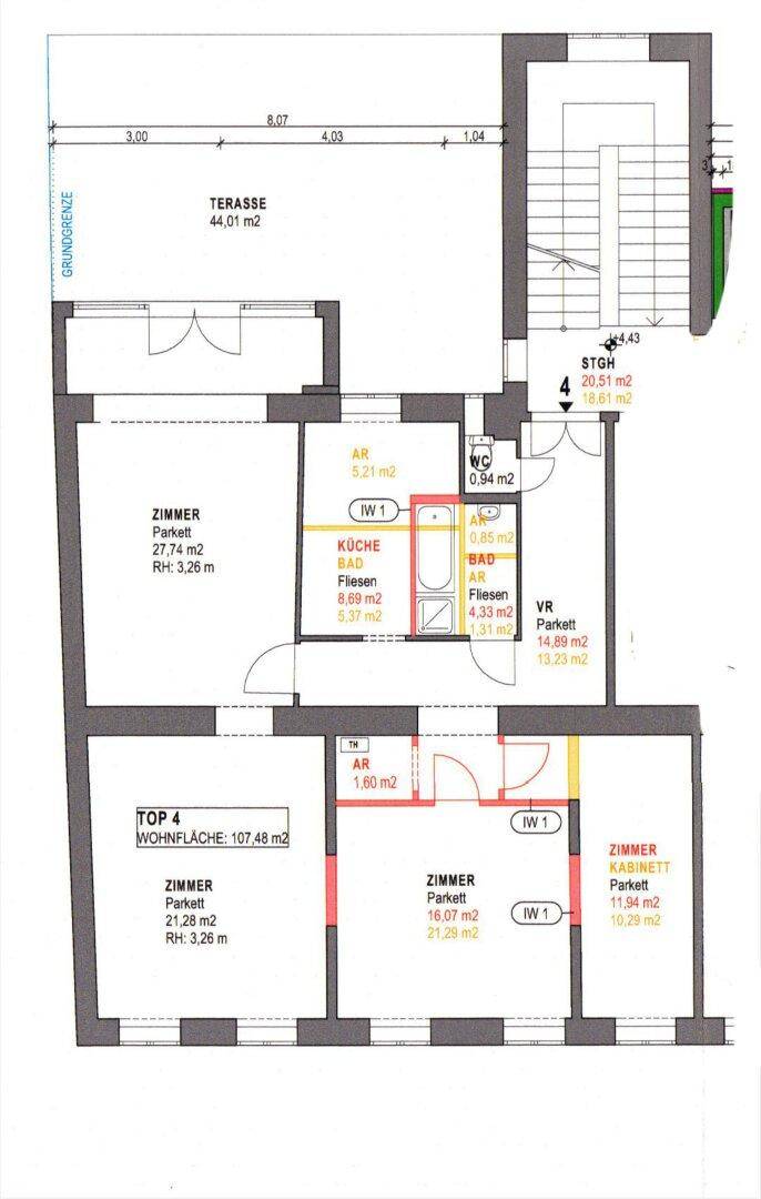 Grundriss der Wohnung Top 4 mit Terrasse, mehreren Zimmern und Bad.