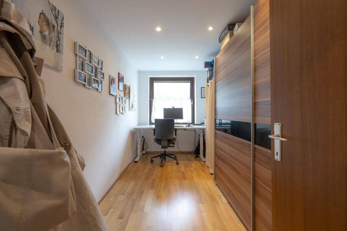 Schlafzimmer 1