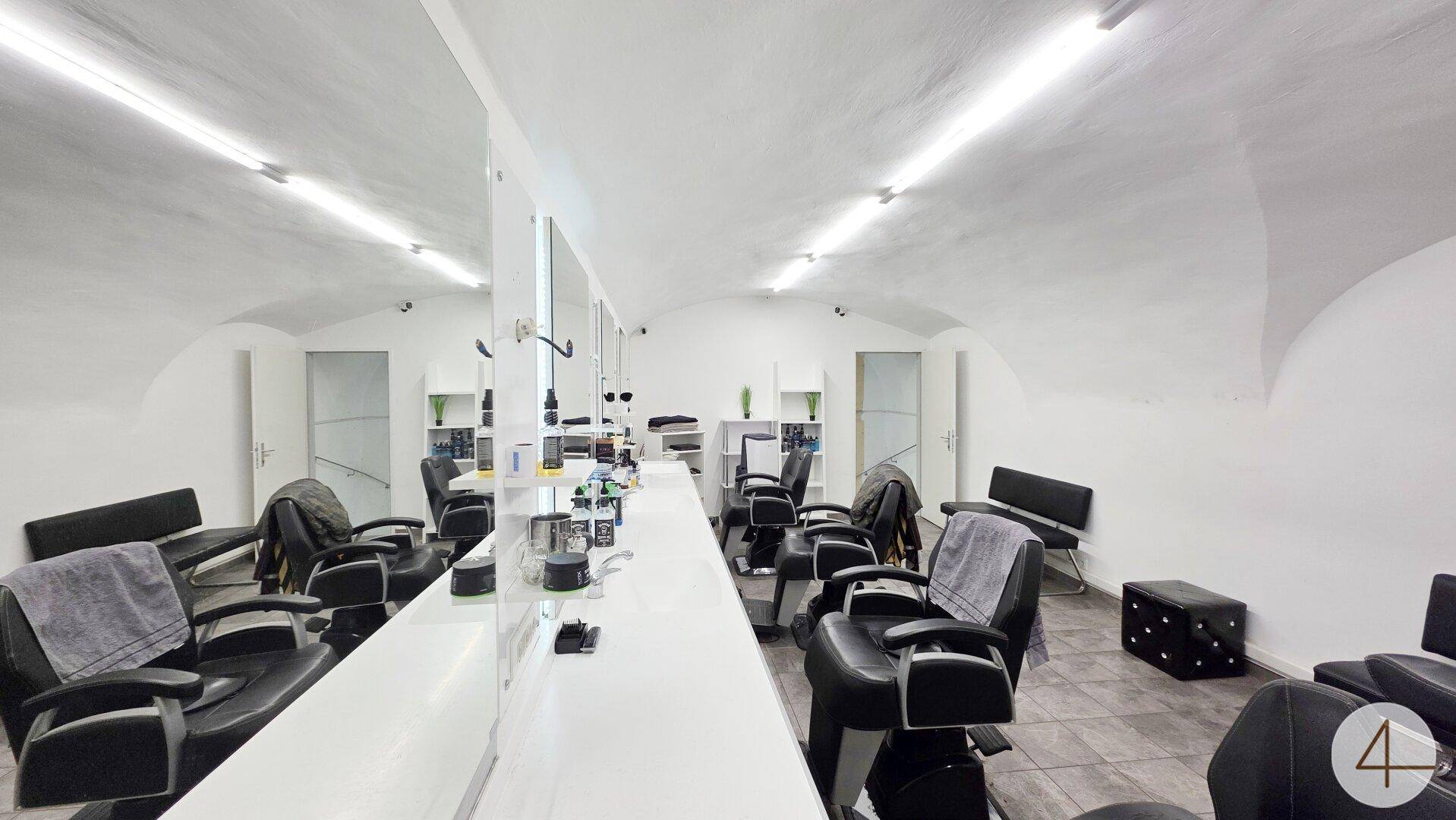 Friseurlokal Mitten in Krems - Widok 3