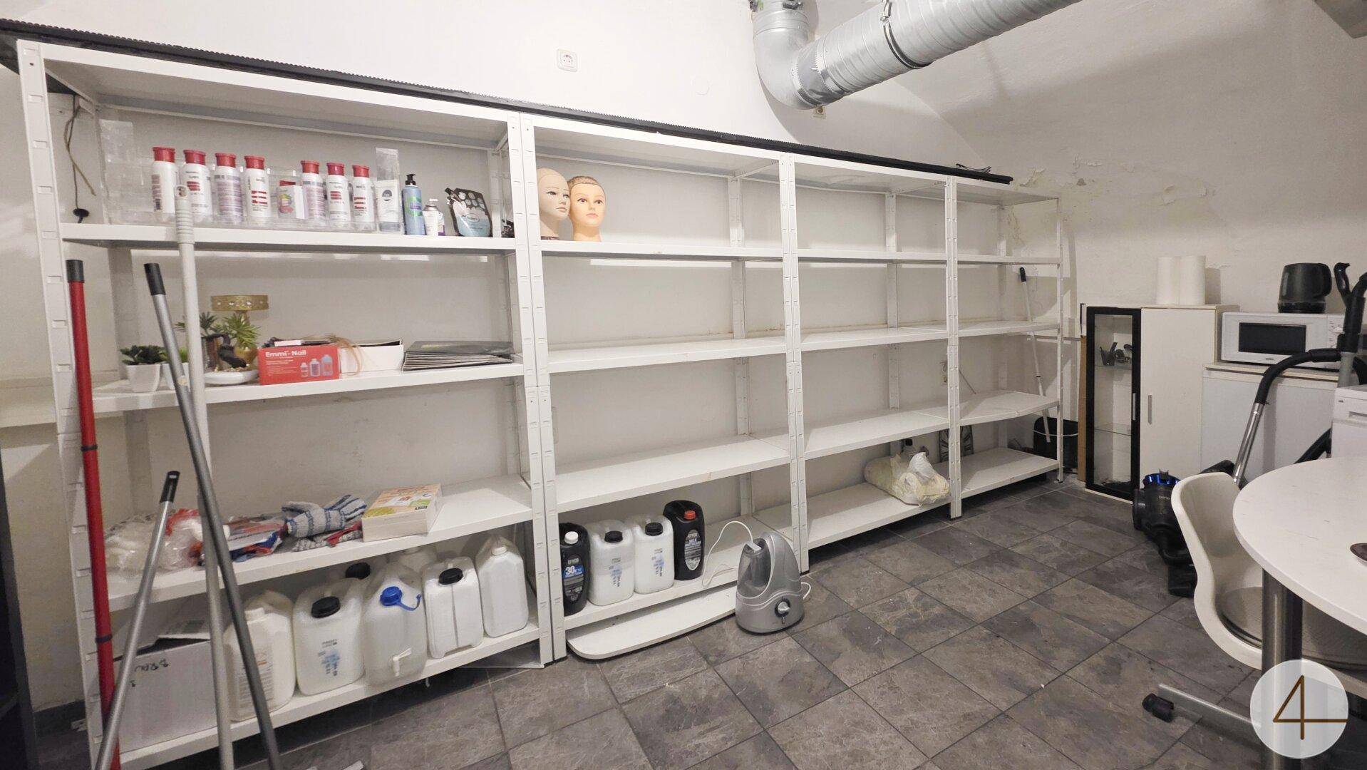 Friseurlokal Mitten in Krems - Widok 5