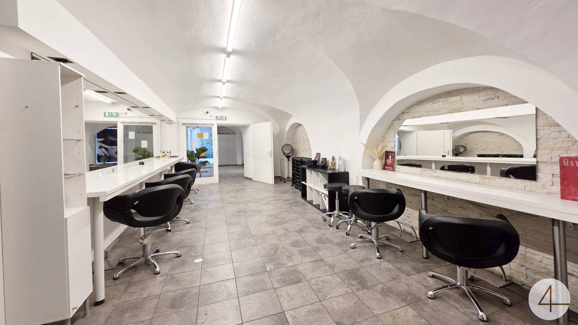 Friseurlokal Mitten in Krems - Widok 6