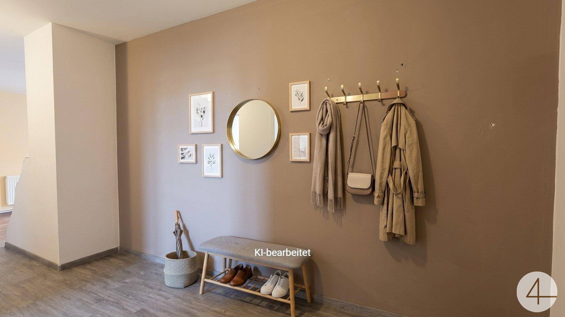 Moderner Flur mit braunen Wänden, Holzboden, Garderobe, Spiegel und Schuhbank.