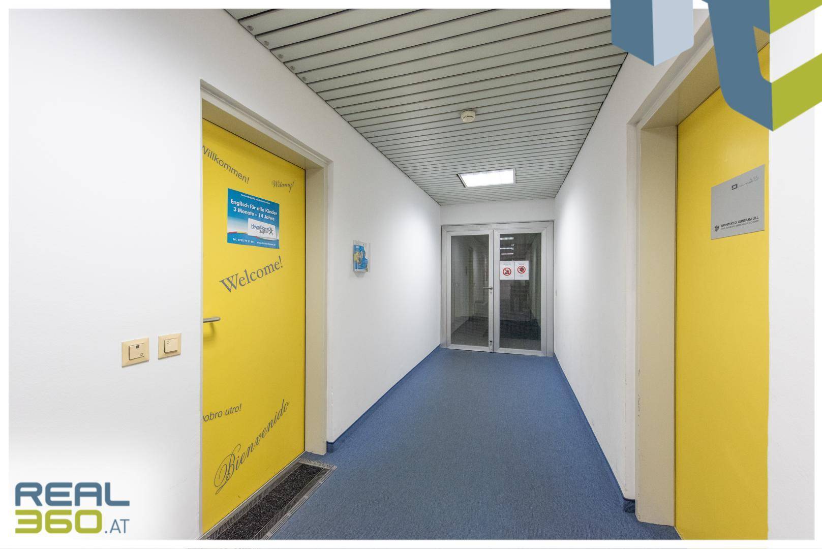 Gang zum Büro / Praxis