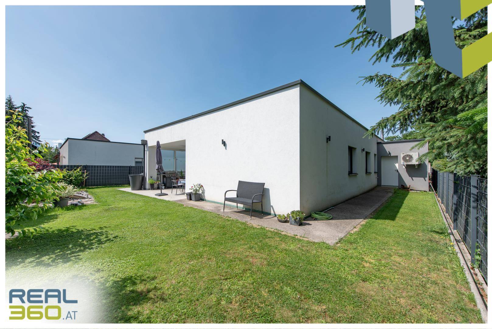 Rückansicht des Bungalows