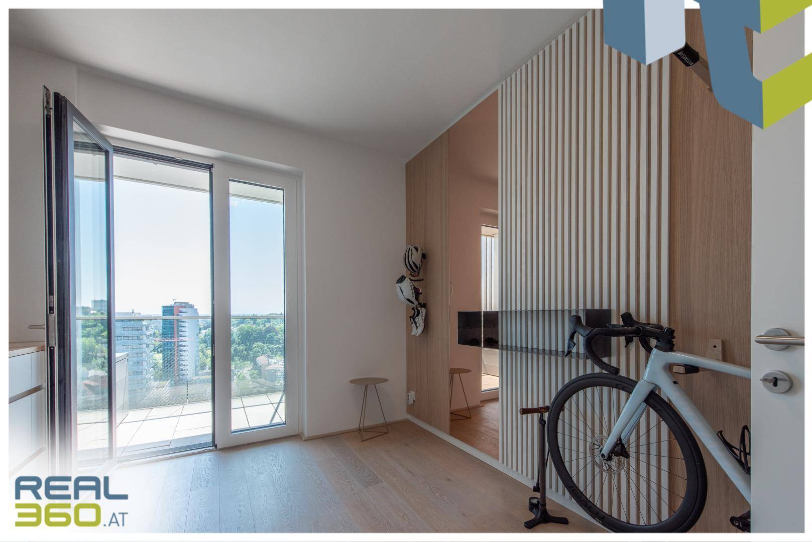 Schlafzimmer 3 mit Zugang zur Terrasse