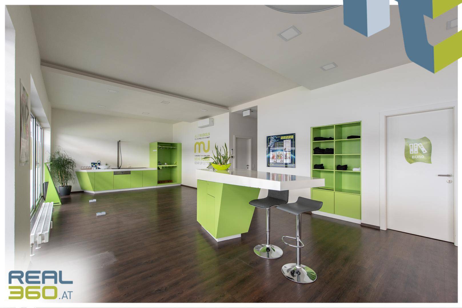 Schöner heller Büro-/ Verkaufsraum