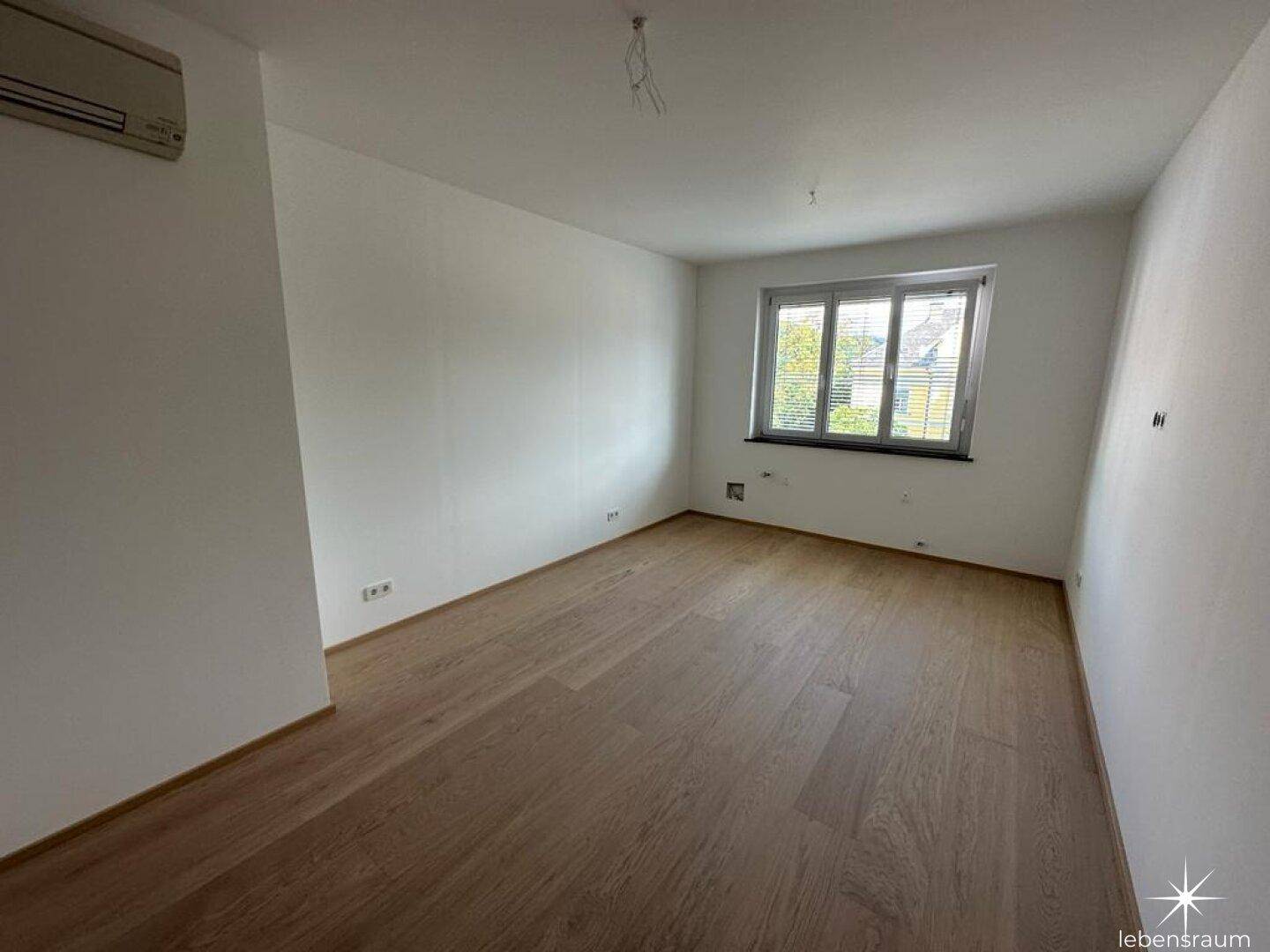 Schlafzimmer 2 von 2.