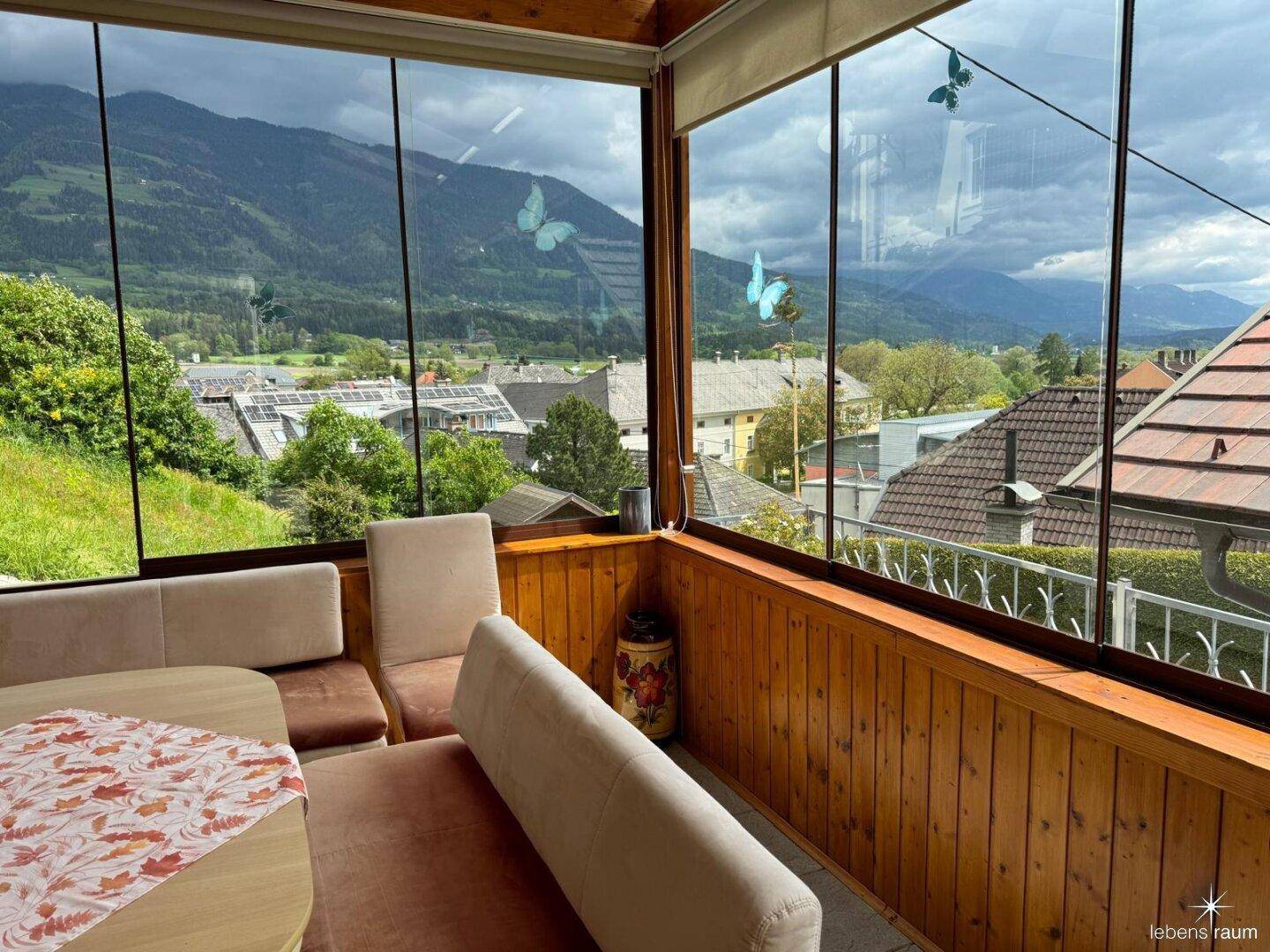 Ausblick Wintergarten - Carport