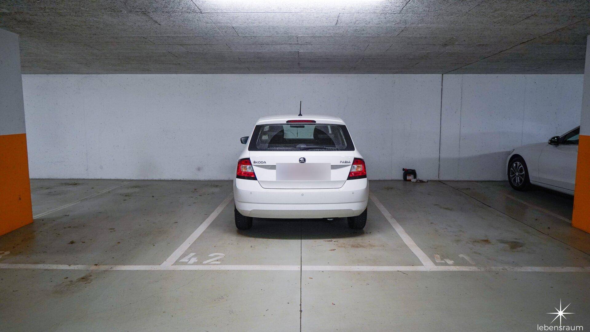 Tiefgaragenstellplatz
