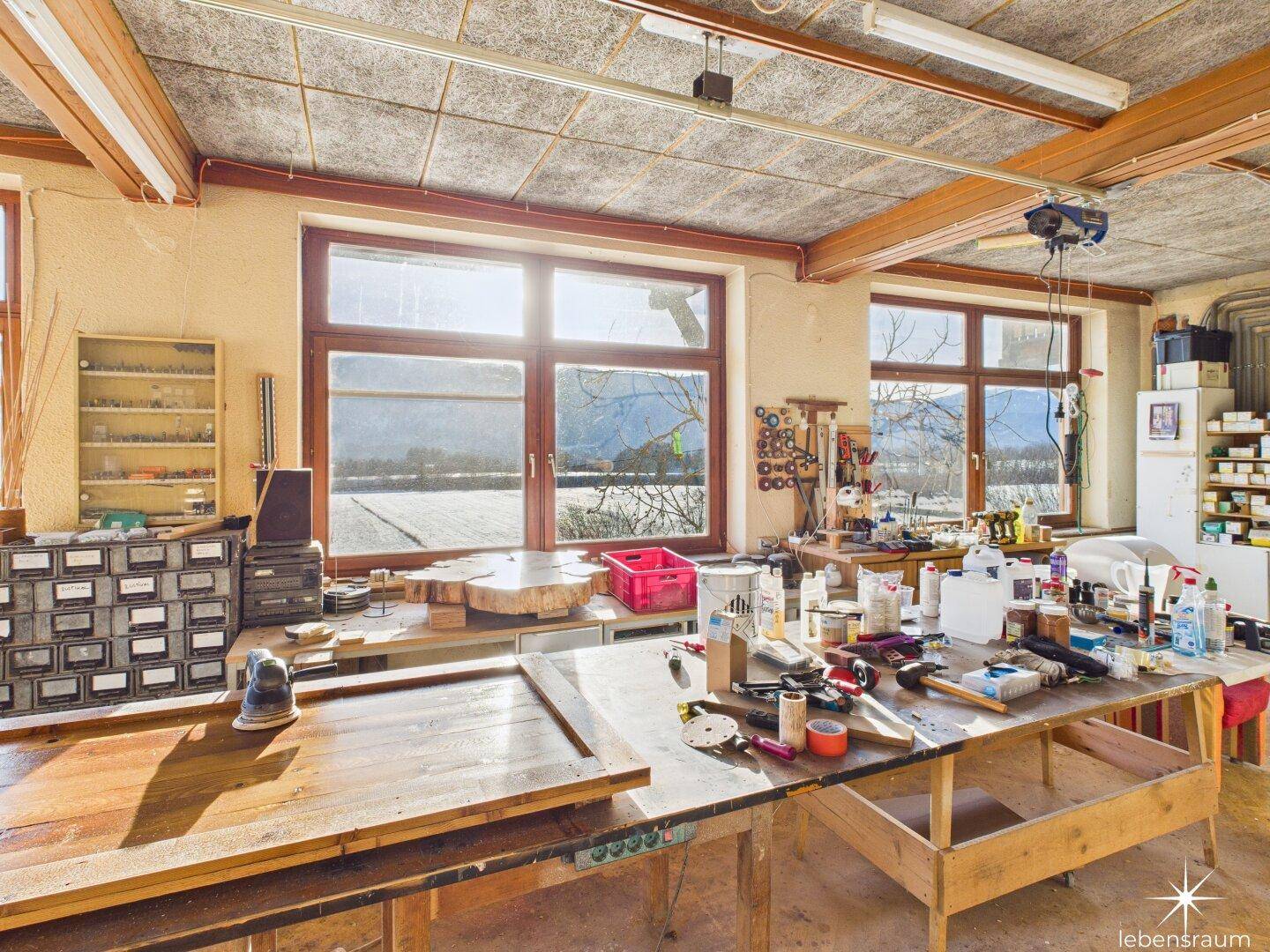 Nahe Seeboden am Millstätter See: Großzügiges Mehrparteienhaus. 260 m² Ausbaureserve. Investment mit Perspektive. - Ansicht 4