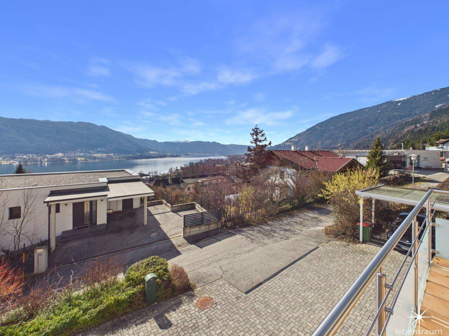 TRAUM SEEBLICK - großzügiges 11-Zimmer-Haus in Stiegl/Steindorf am Ossiachersee mit 2 Balkonen, 2 Terrassen. - Ansicht 2