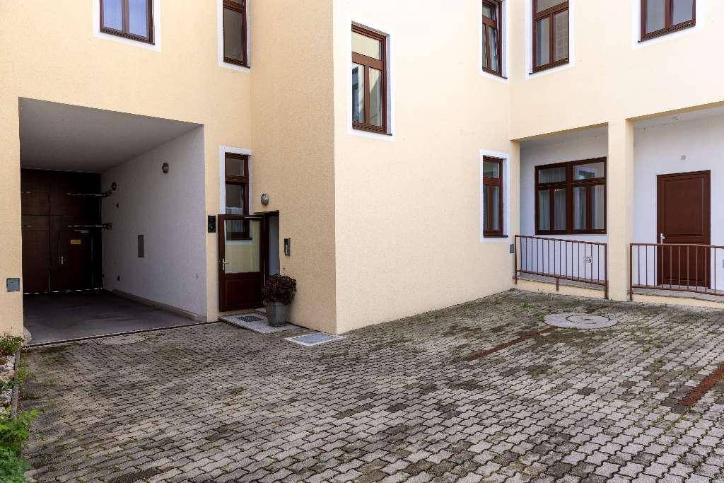 Stellplatz (optional)