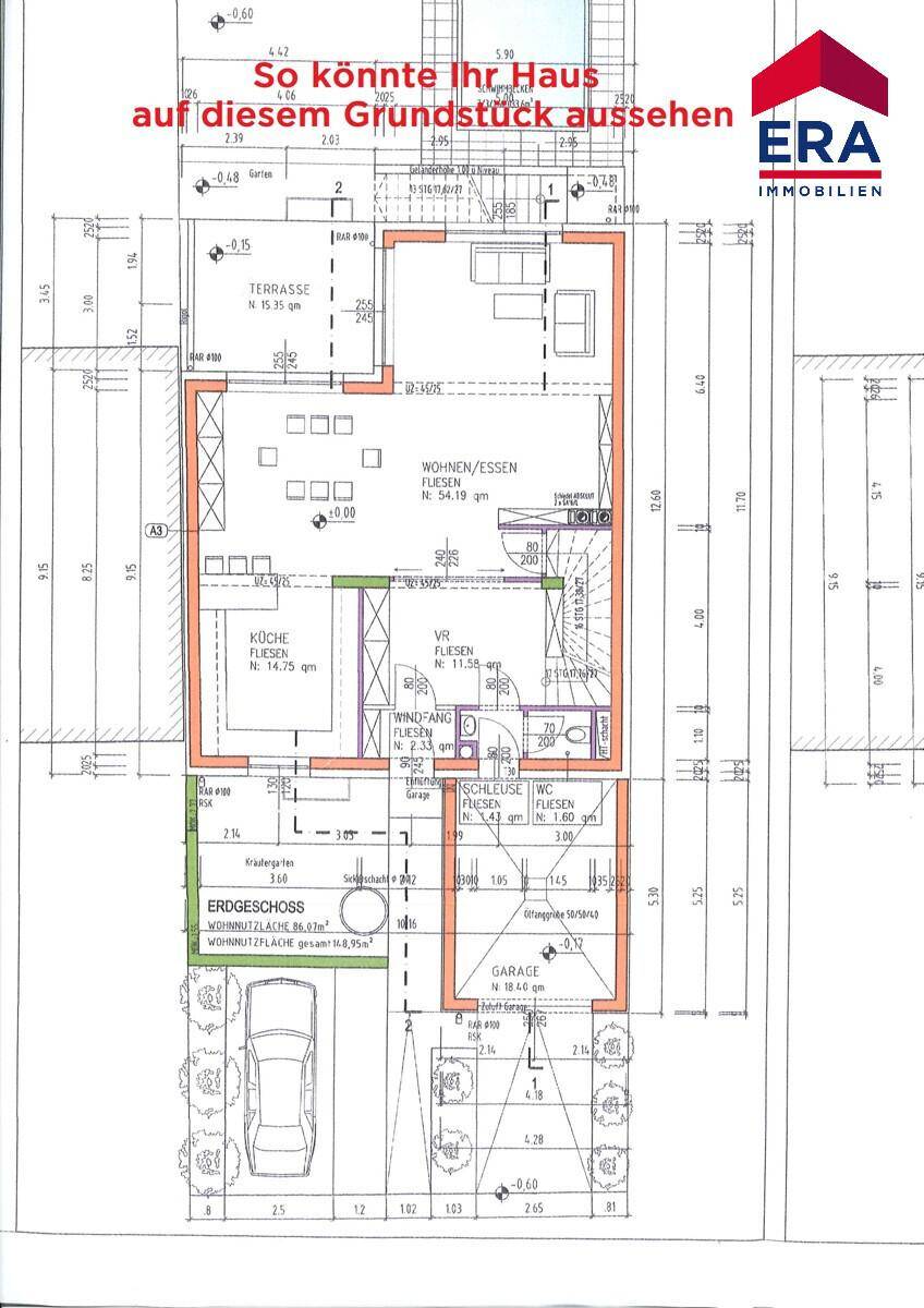 Grundriss des Erdgeschosses mit offenem Wohn-Essbereich, Küche, Garage und Terrasse.