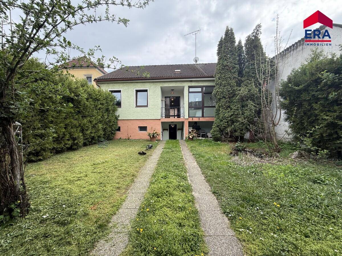 NEUER PREIS: Großzügiges Einfamilienhaus mit Innenhof, Halle &amp; attraktiven Erweiterungsmöglichkeiten - Ansicht 2