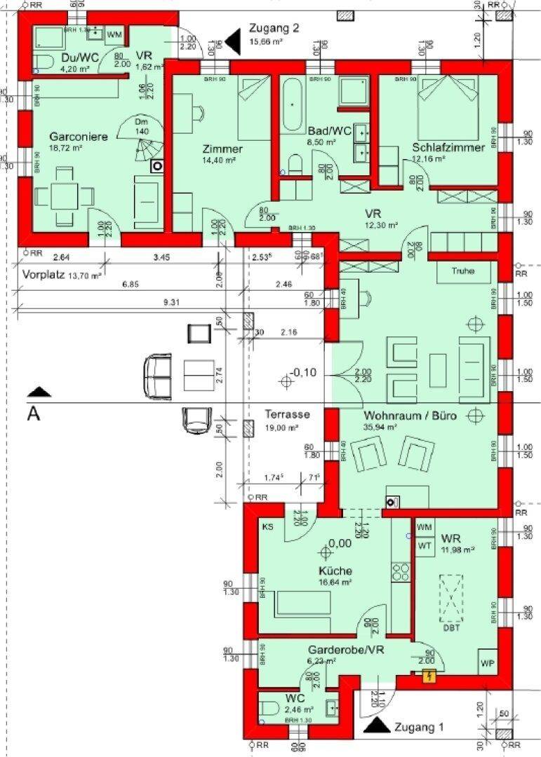 Grundriss der Hauptebene mit offener Küche, Wohnbereich, Schlafzimmern und großer Terrasse.