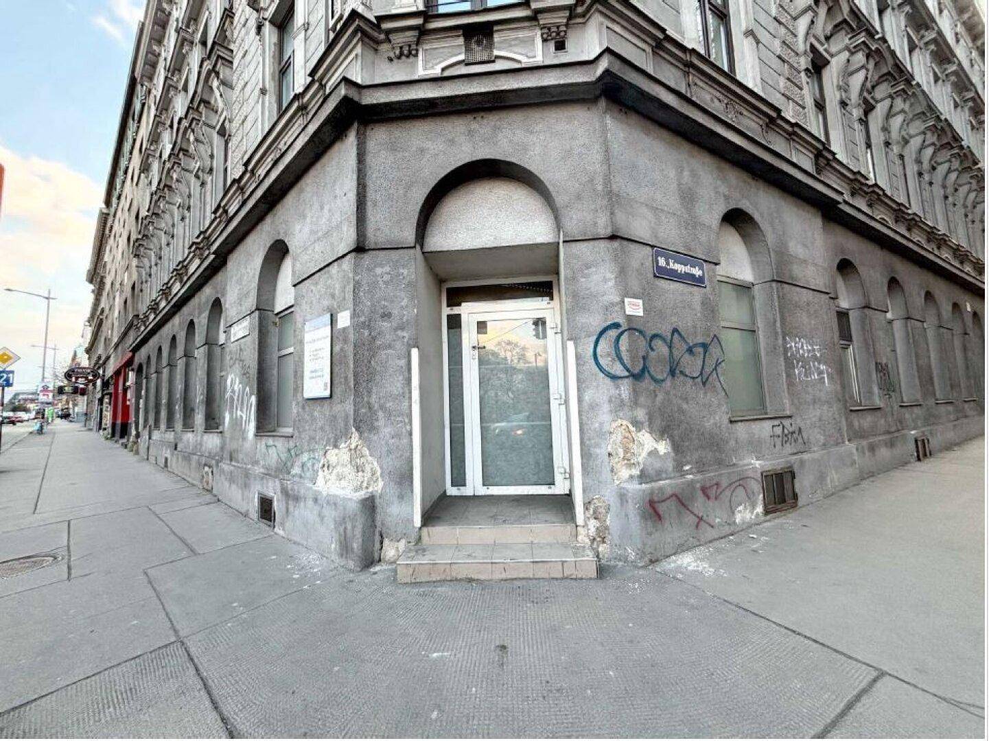 297m² Erdgeschoss - Lagerfläche Nähe Lugner City! - Mehr