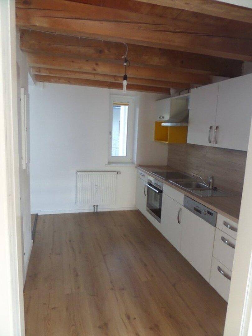 Küche mit stilvoller Decke