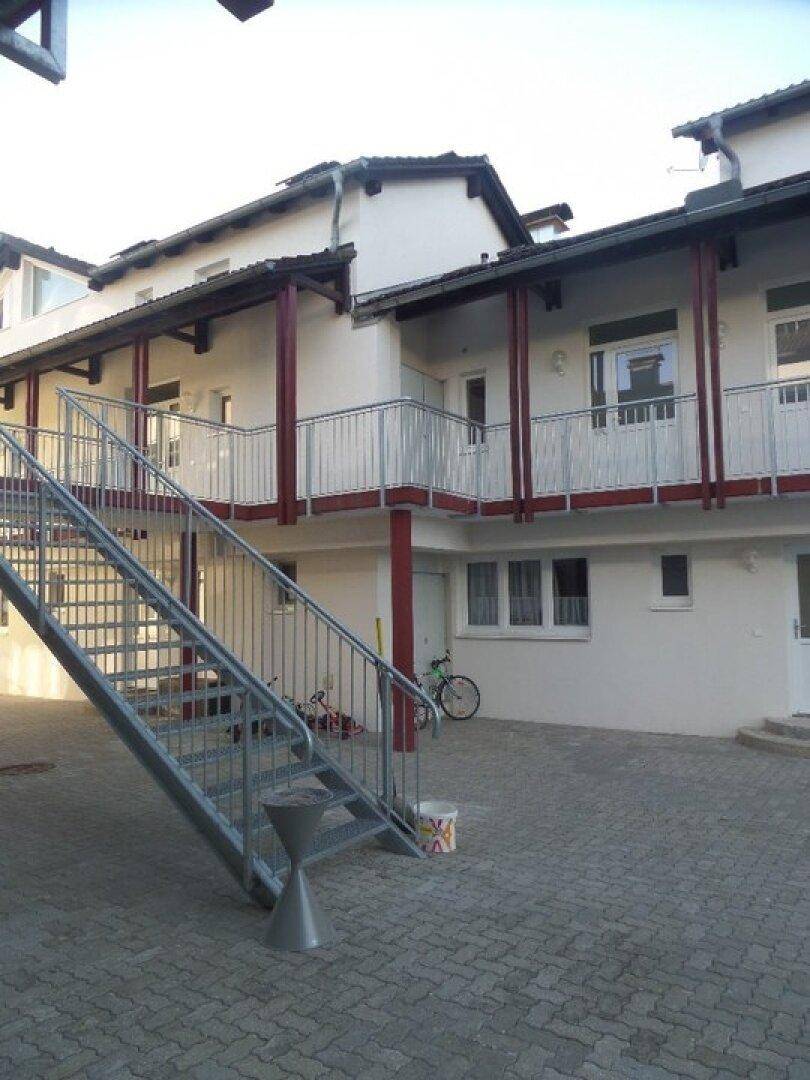 Innenhof mit Aufgang