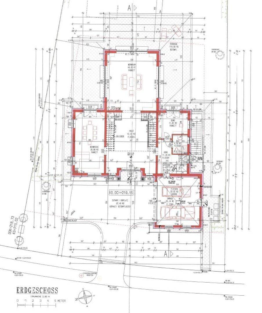 Grundriss des Erdgeschosses mit offenem Wohnbereich, Küche und Terrasse.