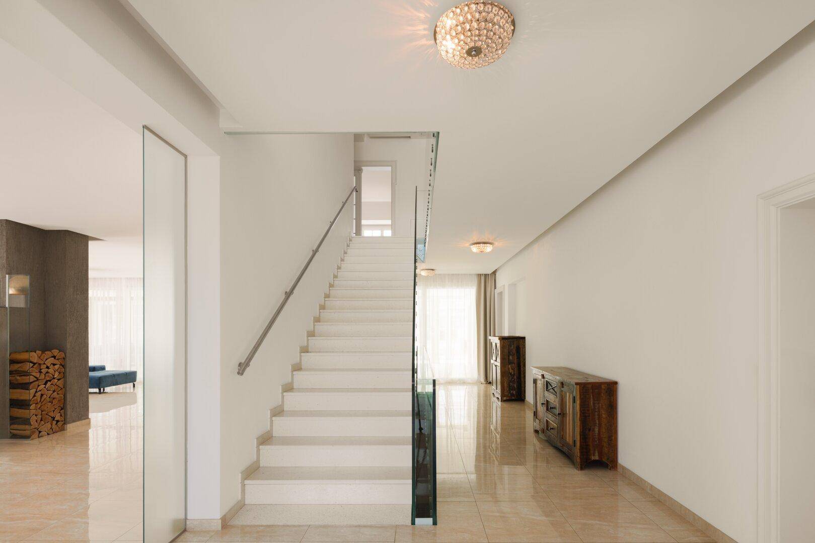 VILLA mit Innenpool und Weinkeller im Golfclub Fontana - Ansicht 6