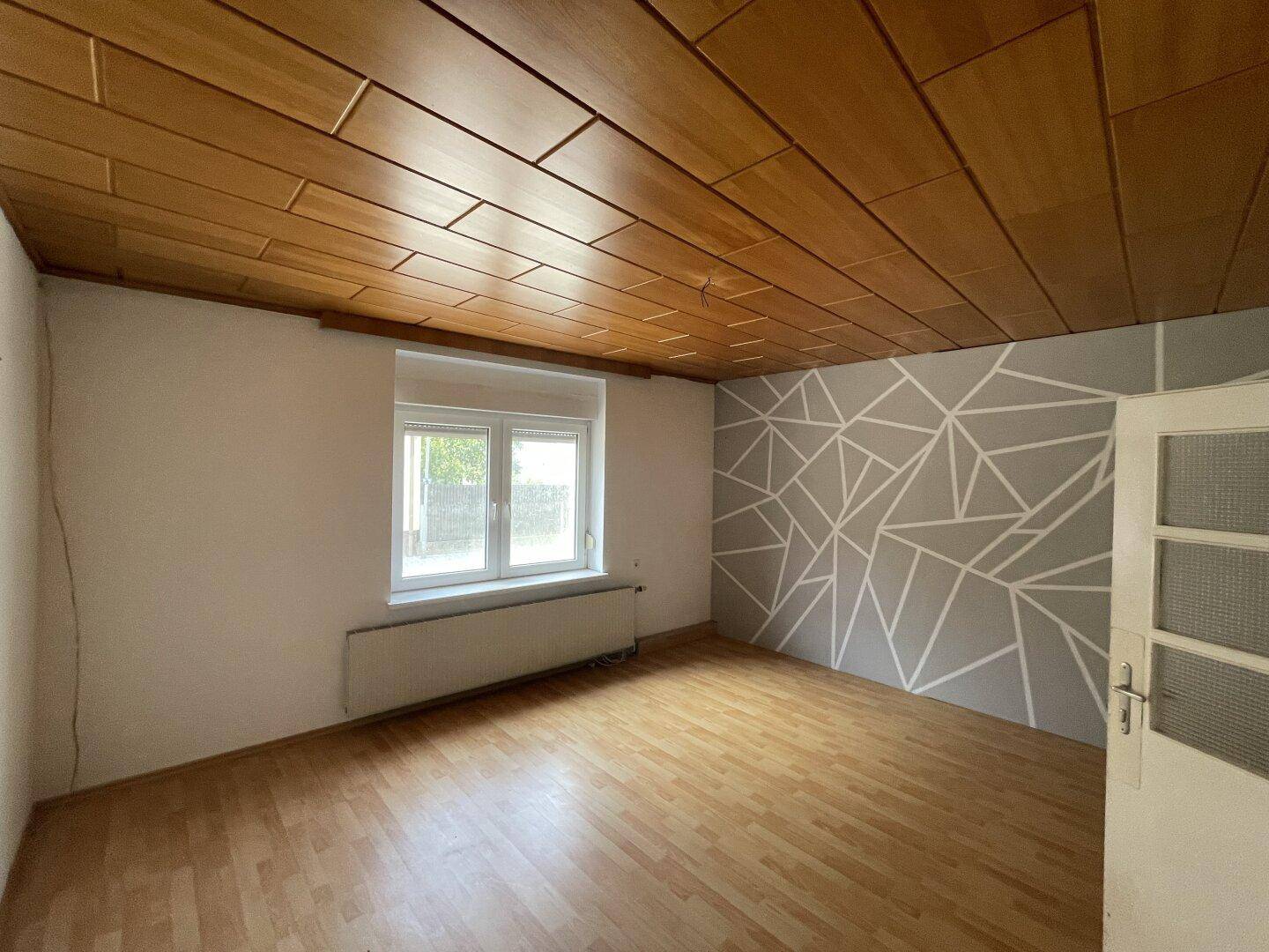 WOHNHAUS MIT 2 WOHNEINHEITEN UND GROSSEM GARTEN, SCHUPPEN UND NEBENGEBÄUDE - RUHELAGE! - Ansicht 6