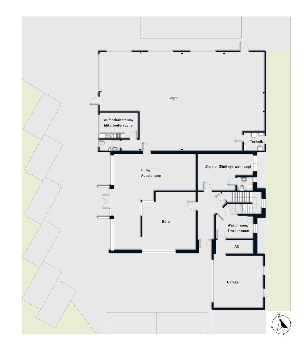 Grundriss des Erdgeschosses mit Lager, Büros, Aufenthaltsraum und Garage.