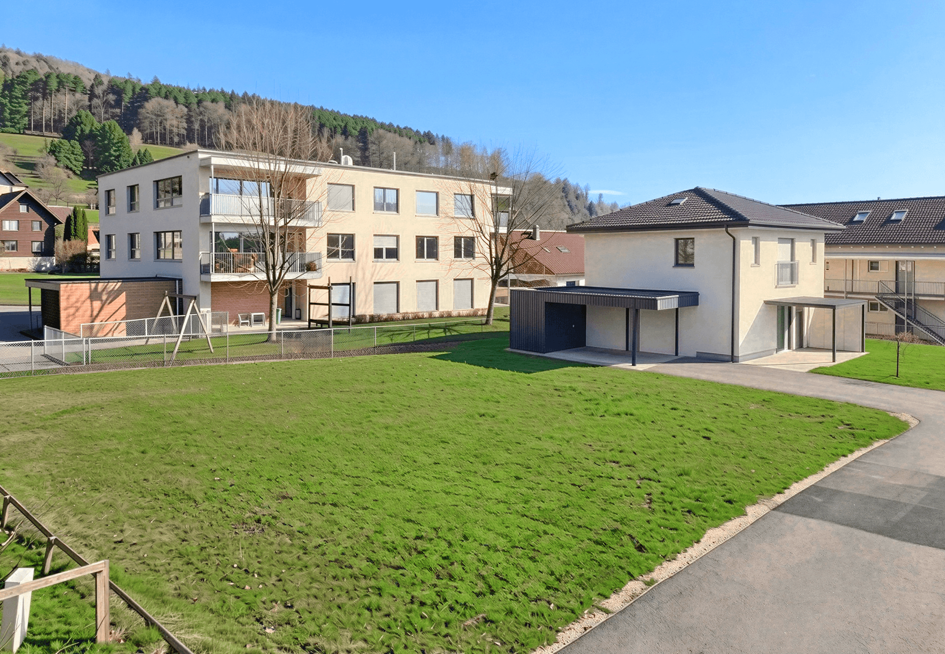 Attraktives Grundstück im Vorderland – 475 m² in ruhiger Lage - Ansicht 2