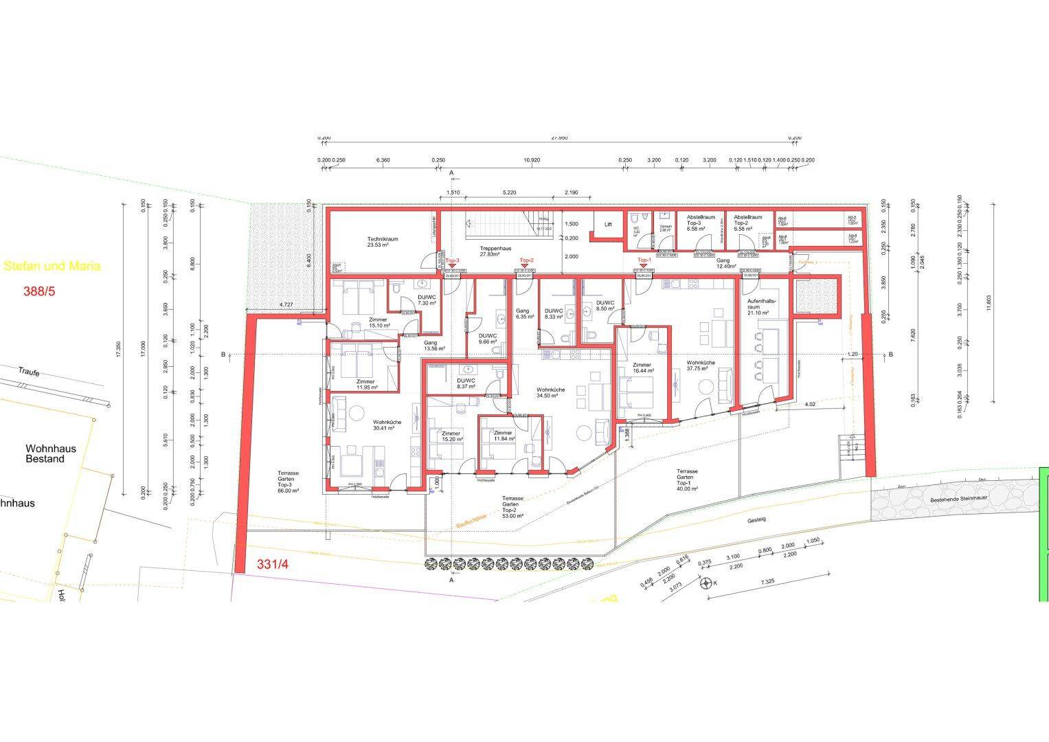 Detaillierter Grundriss einer Etage mit mehreren Wohneinheiten, Terrassen und Balkonen.