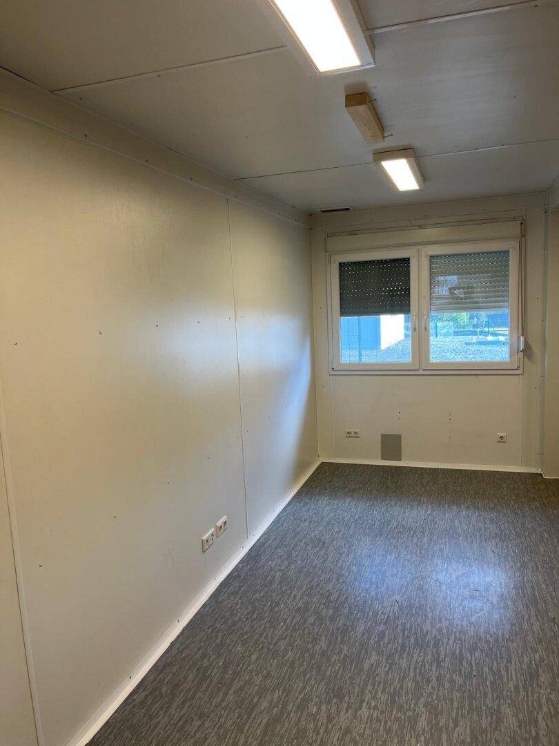 Ideal für Neustart Gewerbe/Handwerksbetrieb, ca 460m² bis 700m² - teilweise überdachte Freifläche samt 2 Doppelcontainer mit bester Autobahnanbindung! - Ansicht 6