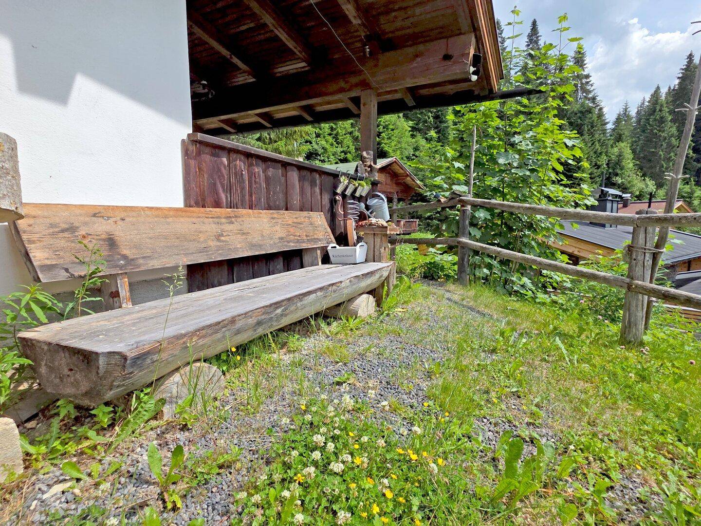 ACHTUNG RARITÄT! Berghütte mit legalem Freizeitwohnsitz Nähe Lift in Hochfügen mit Ski in Ski out! - Ansicht 4