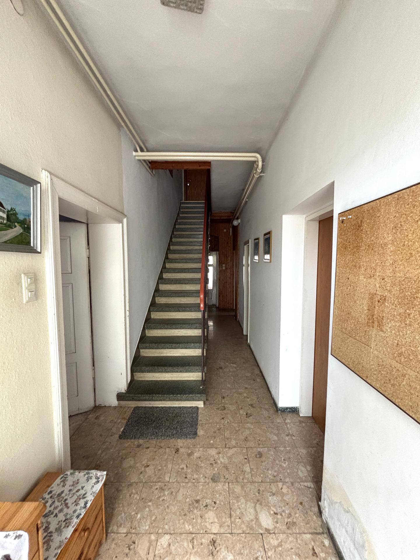Ein-/Zweifamilienhaus mit Entwicklungspotenzial in zentraler Lage - Ansicht 6