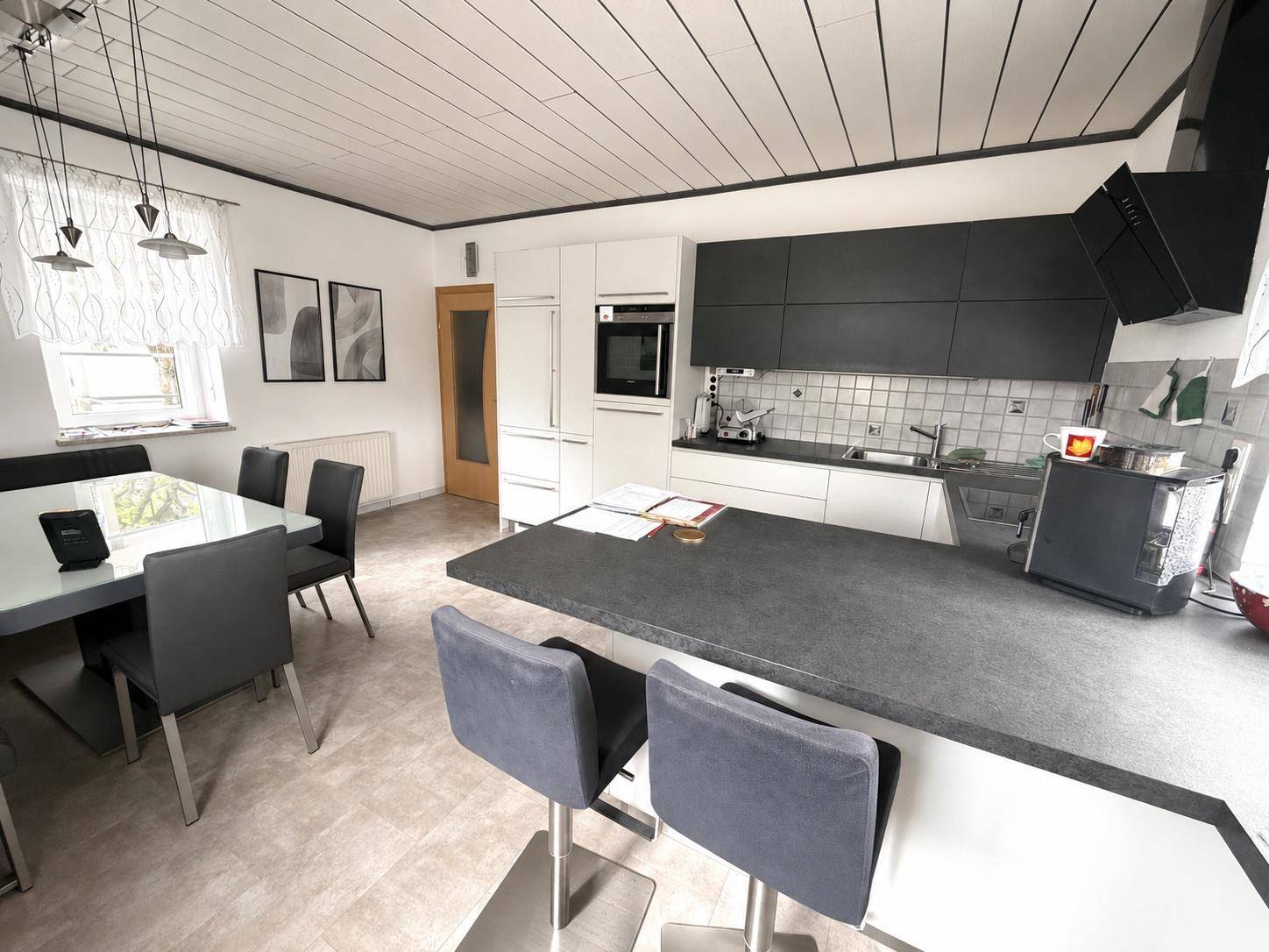 Gepflegtes Einfamilienhaus mit Charme und großzügigem Gartenbereich am Ortsrand – další