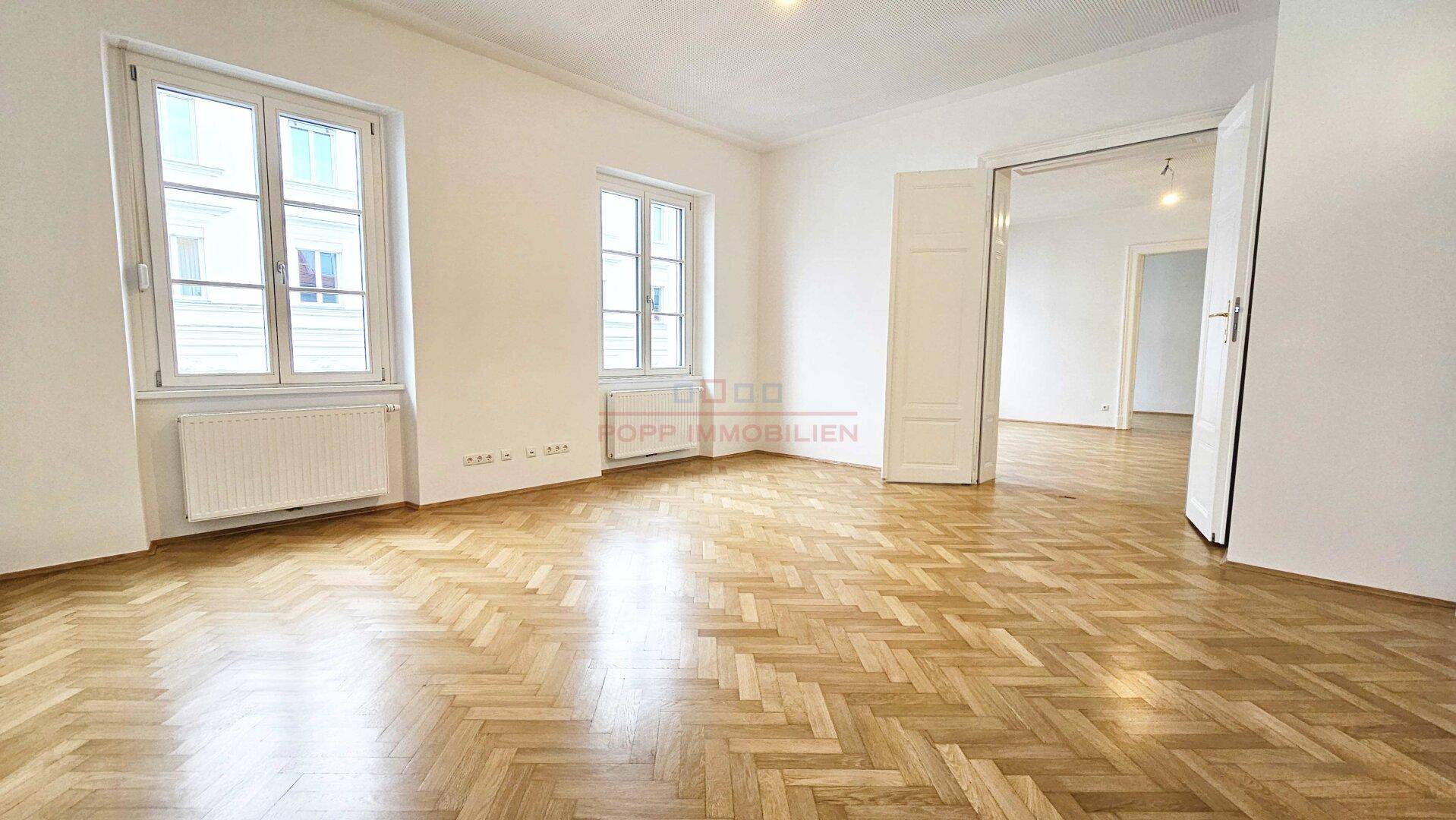 Erstbezug nach Top-Renovierung: Repräsentative Büro-/Praxisräumlichkeiten in Innenstadtlage – pohled 2