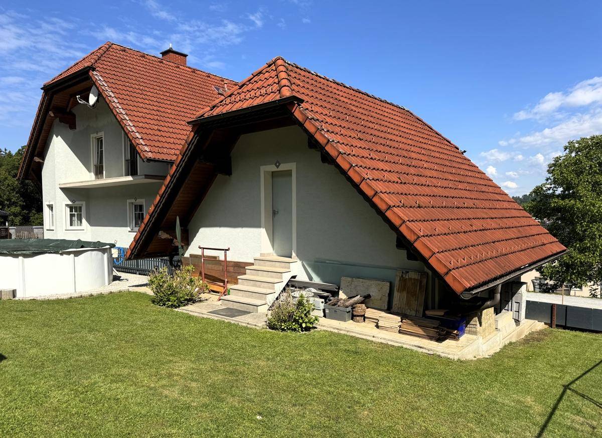 Einfamilienhaus in schöner Wohnlage mit Doppelgarage - Mehr