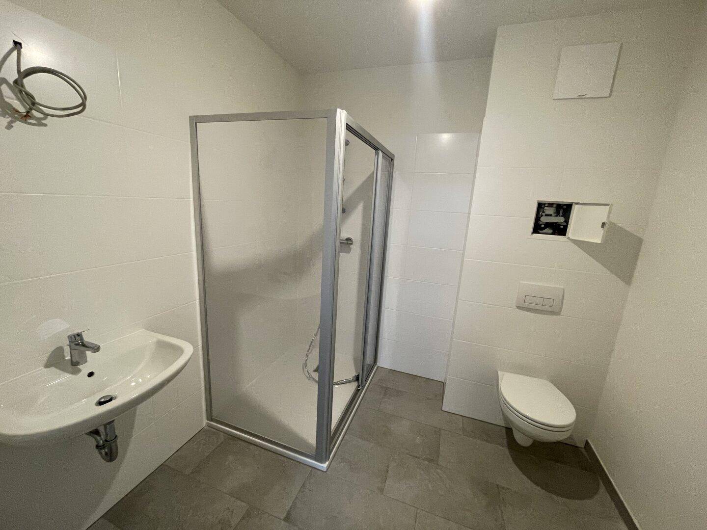 Urbaner Wohnkomfort – 2-Zimmer mit Balkon! Ab sofort beziehbar! - Ansicht 3