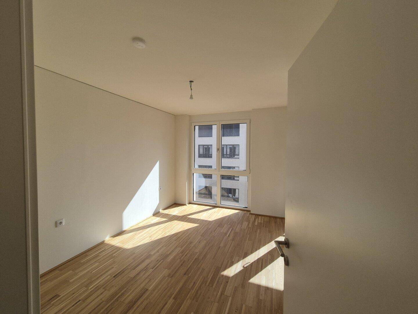 Lichtdurchflutete 3-Zimmer-Wohnung mit Loggia – sofort beziehbar! - Ansicht 6