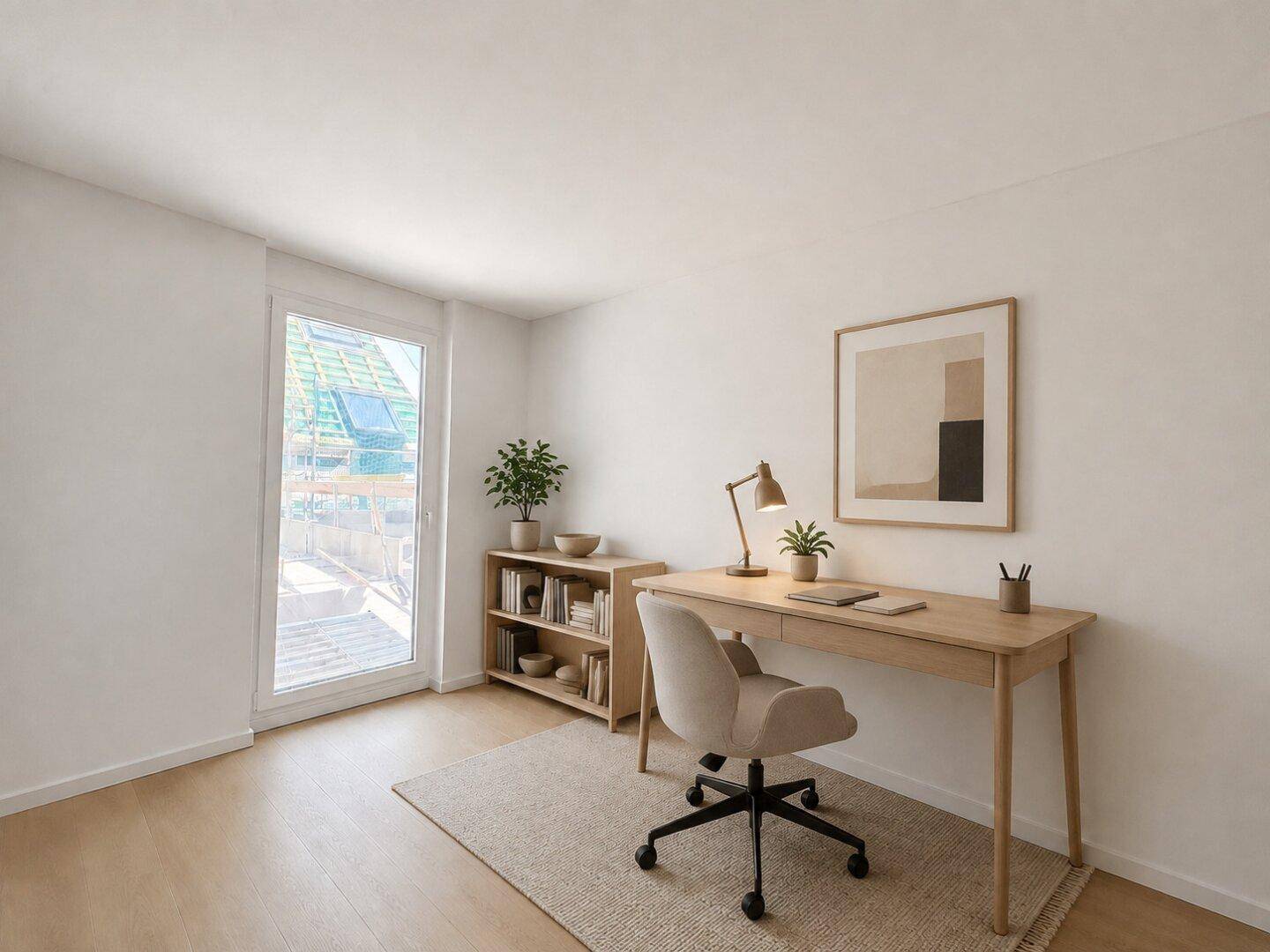 Modernes Arbeitszimmer mit Holzboden, Schreibtisch und Zugang zu einem Außenbereich.