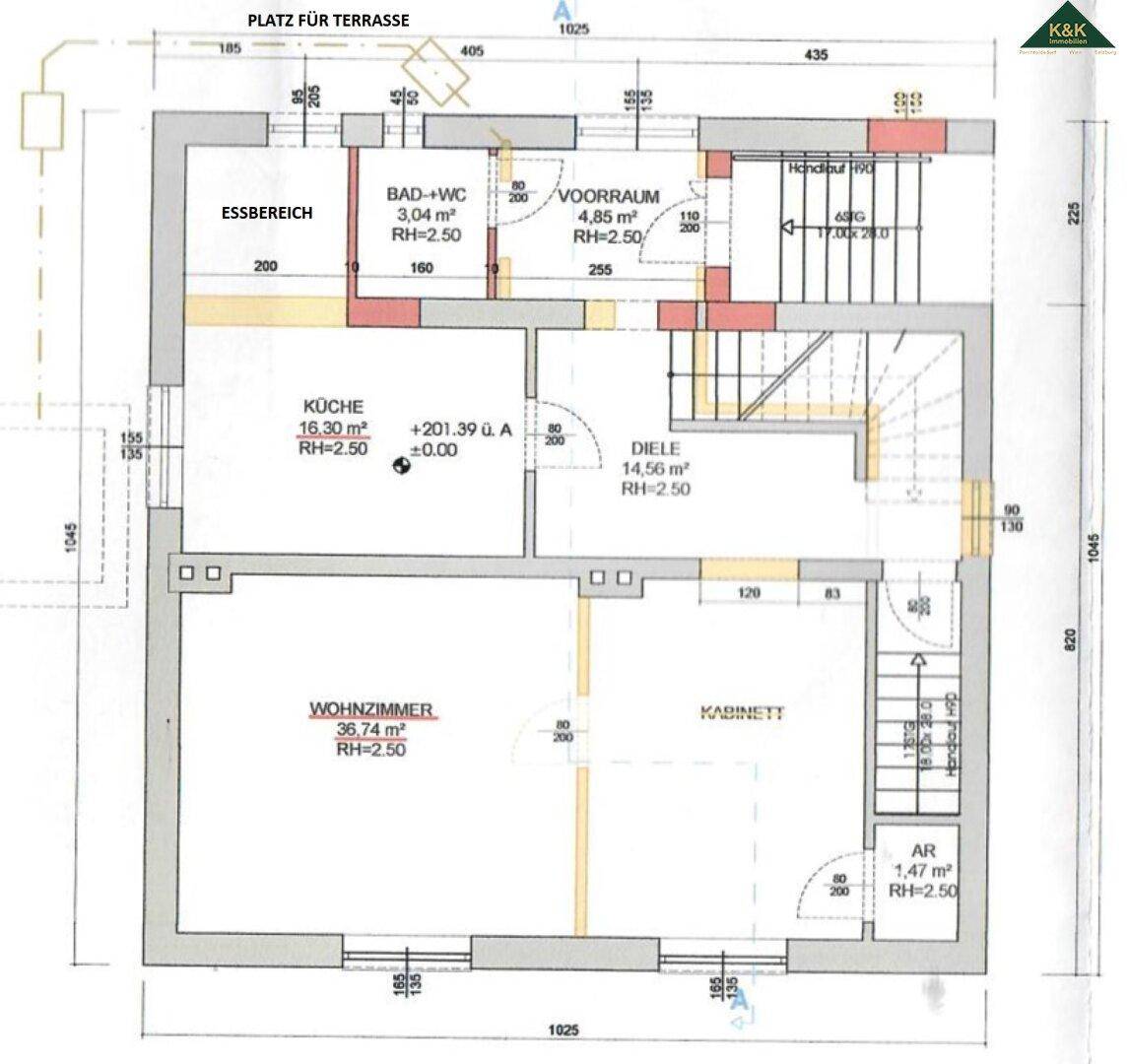 Grundriss des Erdgeschosses mit Küche, Wohnzimmer, Essbereich und Bad.