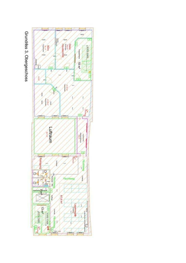 Grundriss des Obergeschosses mit Bürobereichen, Luftraum und Fluchtwegen, inklusive Flächenangaben.
