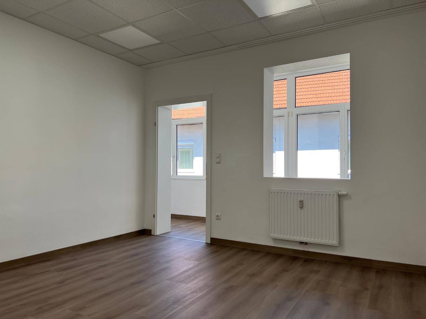 IMG_0363 vorderes Zimmer von hinten links