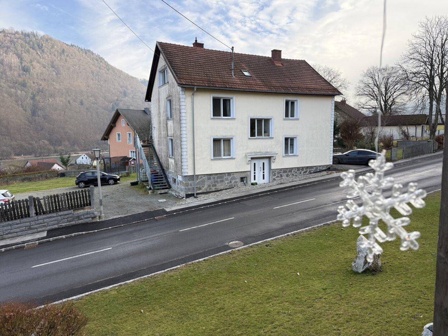 ZWEIFAMILIENHAUS MIT FREIRAUM! WOHNEN, ARBEITEN ODER GENERATIONEN UNTER EINEM DACH N ENGELHARTSZELL - Ansicht 4