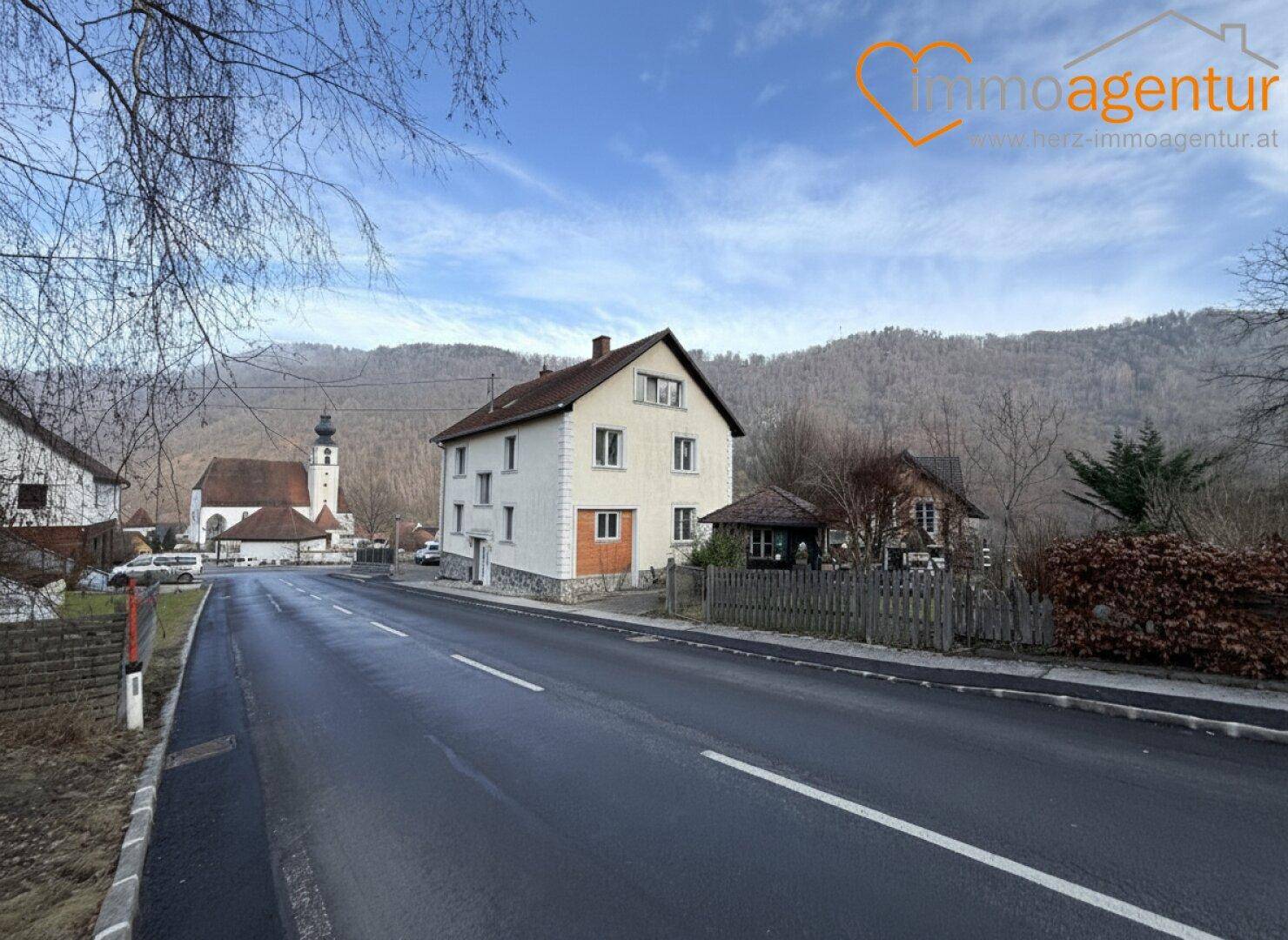 ZWEIFAMILIENHAUS MIT FREIRAUM! WOHNEN, ARBEITEN ODER GENERATIONEN UNTER EINEM DACH N ENGELHARTSZELL - Ansicht 2