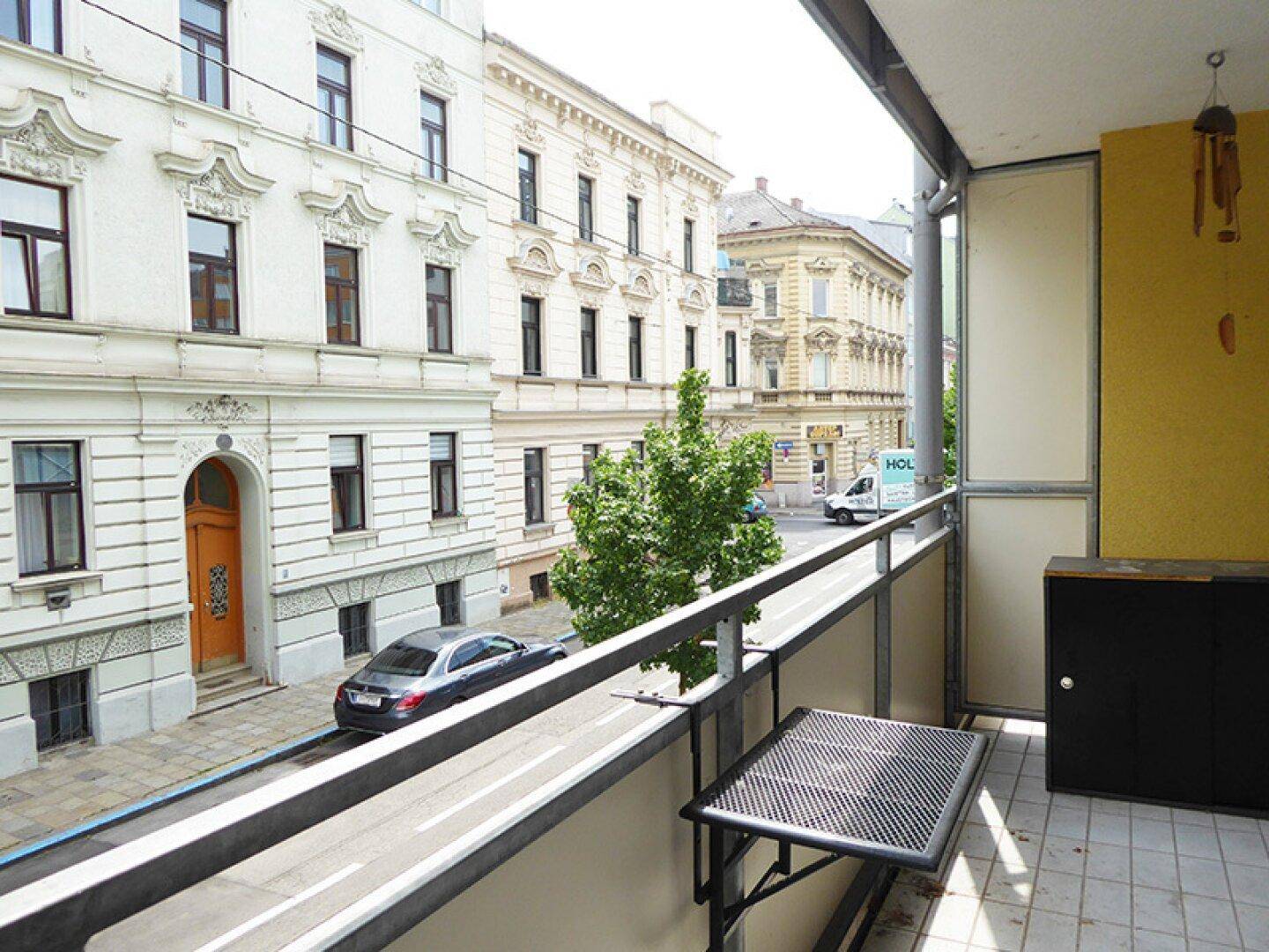 Günstige 4,5-Zimmer-Wohnung mit Süd-Loggia - Widok 2