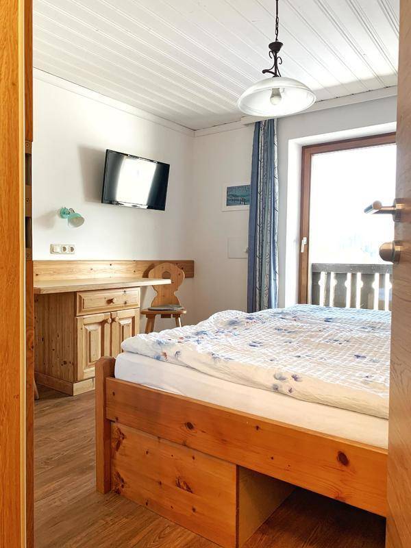 Schlafzimmer_Balkon_Bild_2