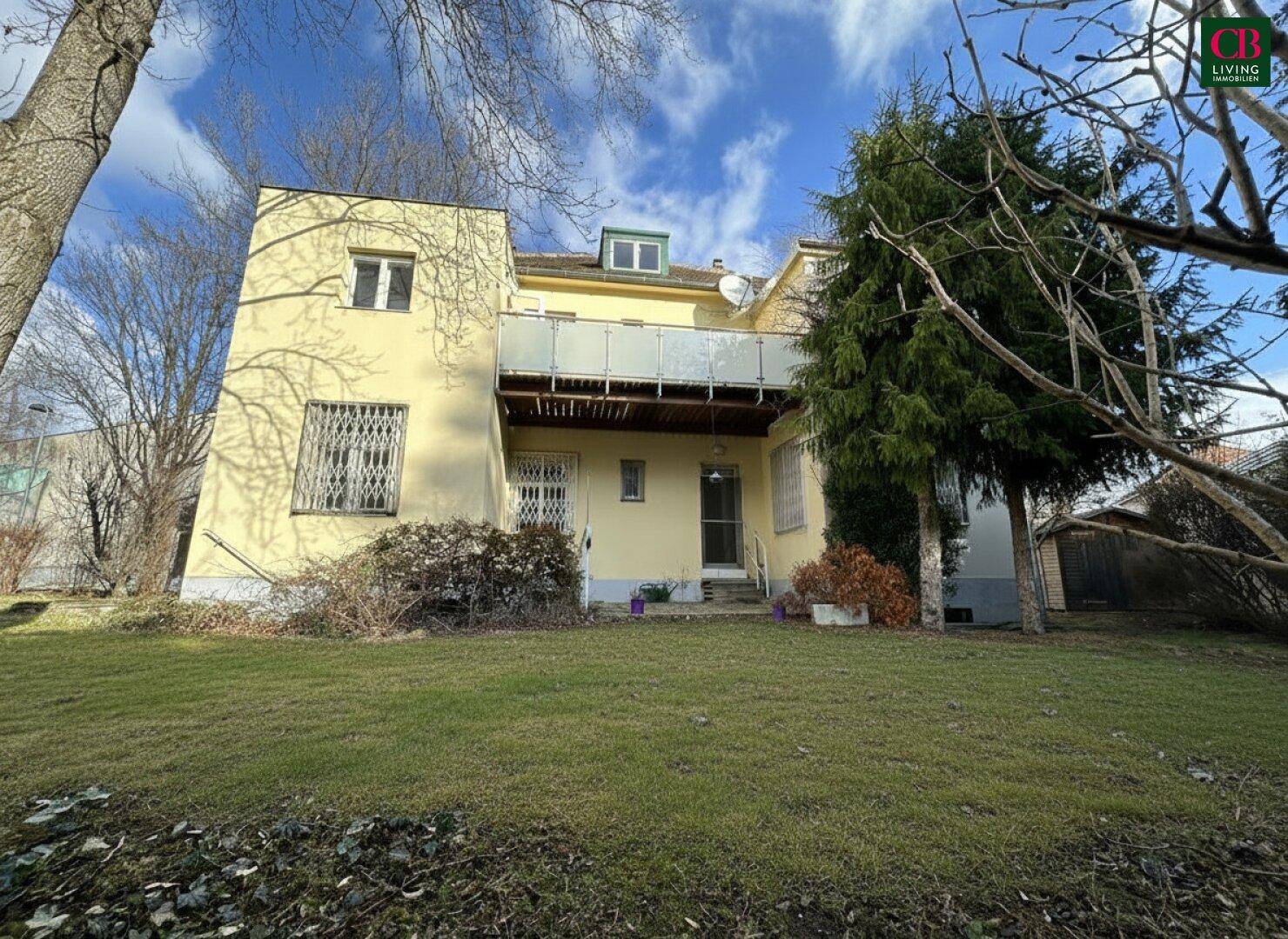 VILLA MIT VIEL POTENZIAL IN BESTLAGE BEIM ROTEN BERG - View 4